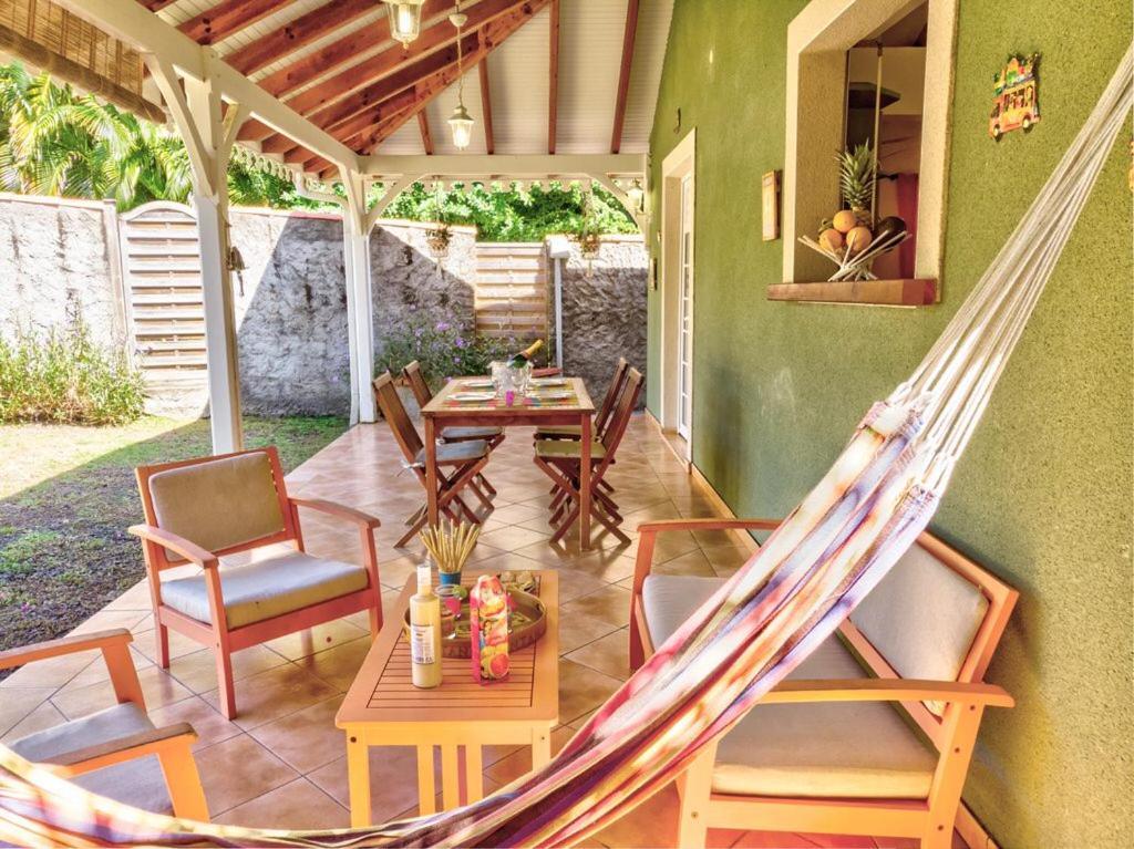 Coquette Villa Du Cap Est เลอ ฟร็องซัว ภายนอก รูปภาพ